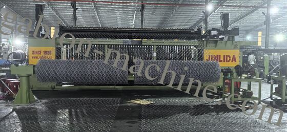 구입하다 획일한 메시 Gabion 생산을 위한 기계를 만드는 정밀도 CNC Gabion 메시 온라인 제품