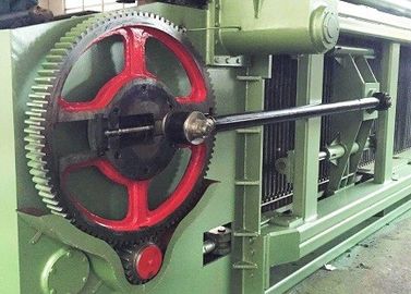 주문 고속도로 난간을 위한 3300mm 6각형 철사 그물세공 장비 195m/H 온라인 제품