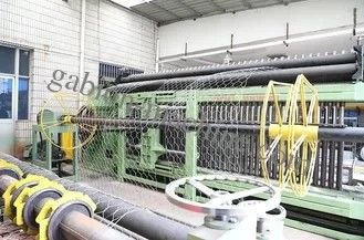 주문 3.2mm 와이어 80x100mm 조정 가능한 용접 돌망태 메쉬 기계 온라인 제품