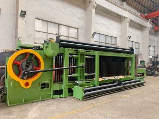 주문 주문을 받아서 만들어진 2000mm 폭 15kw 6각형 메시 기계에 의하여 직류 전기를 통하는 두 배 강선전도 Gabion WireNetting 온라인 제품